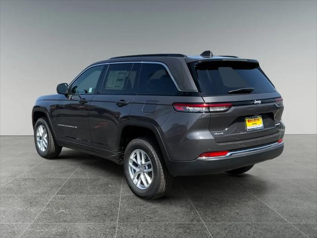 2026 Jeep Grand Cherokee Laredo 4x4