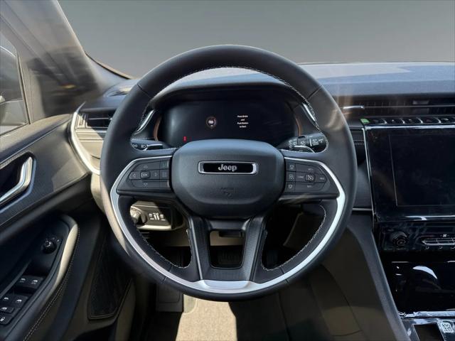 2026 Jeep Grand Cherokee Laredo 4x4