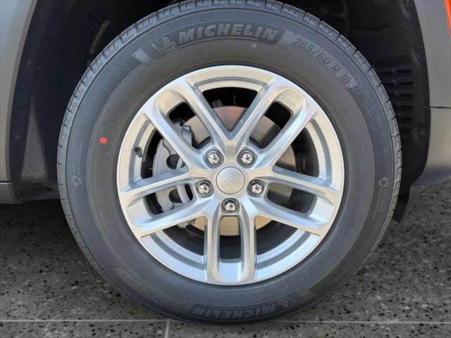 2026 Jeep Grand Cherokee Laredo 4x4