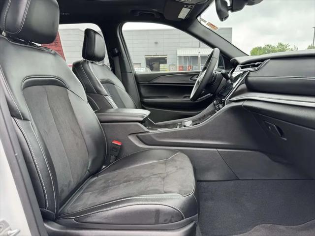2024 Jeep Grand Cherokee L Altitude X 4x4