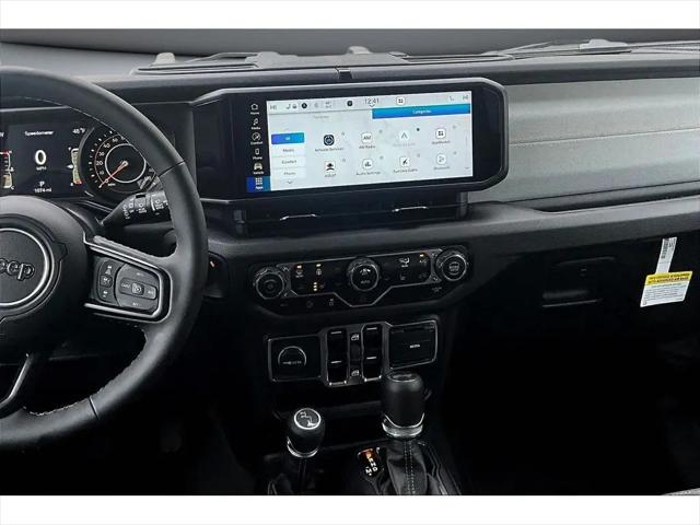 2025 Jeep Wrangler 4-Door Summit 4x4