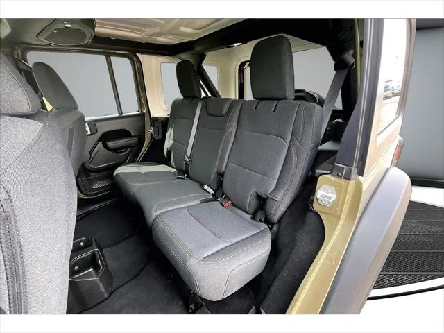 2025 Jeep Wrangler 4-Door Summit 4x4