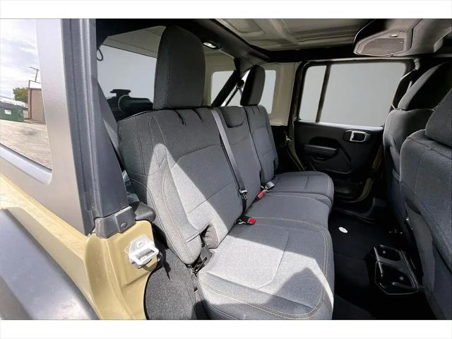 2025 Jeep Wrangler 4-Door Summit 4x4