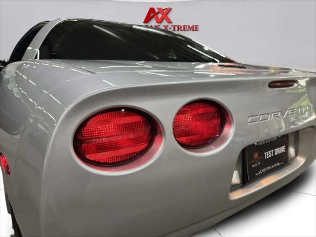 2001 Chevrolet Corvette Base