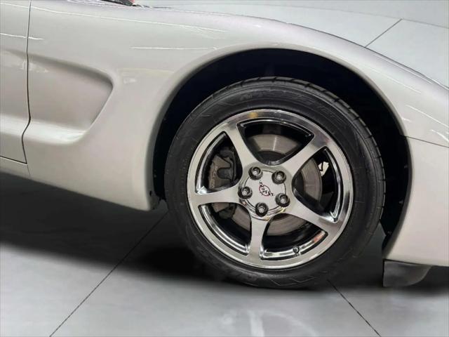 2001 Chevrolet Corvette Base
