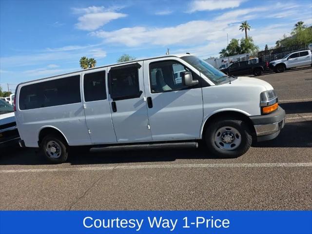 2017 Chevrolet Express LT