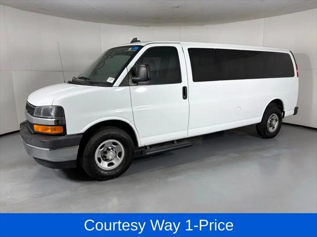 2017 Chevrolet Express LT