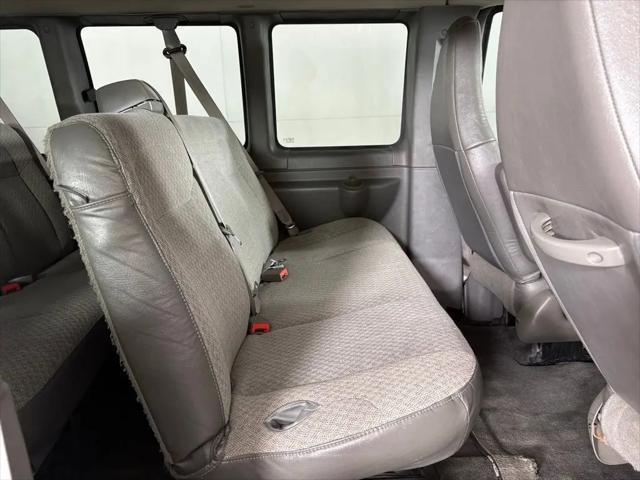 2017 Chevrolet Express LT