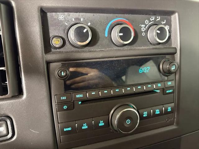 2017 Chevrolet Express LT