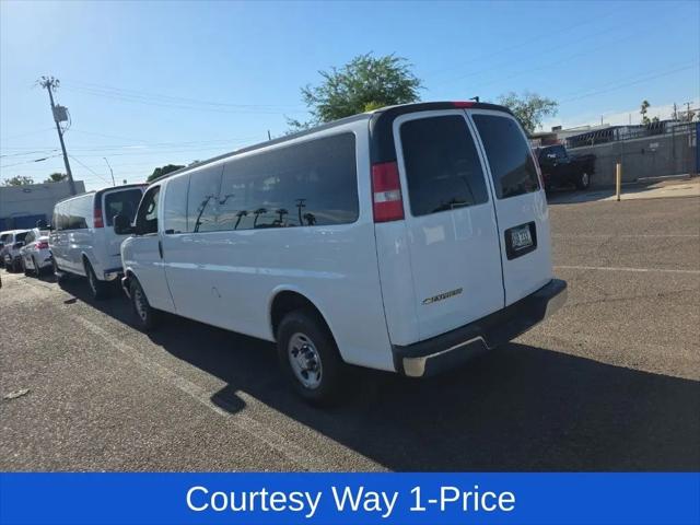 2017 Chevrolet Express LT