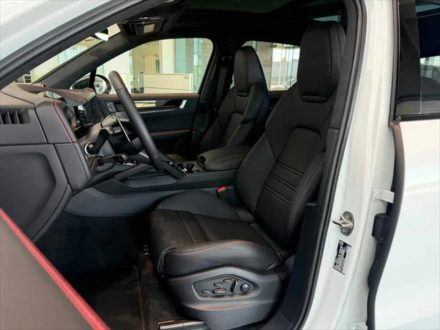 2026 Porsche Cayenne GTS