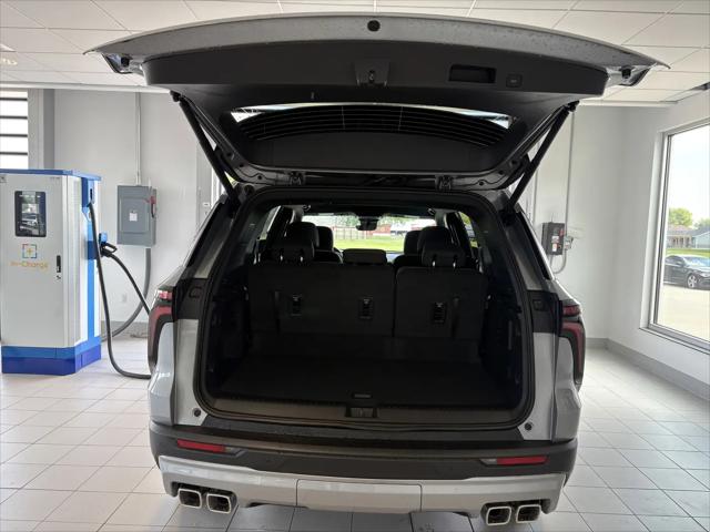 2026 Chevrolet Traverse FWD LT
