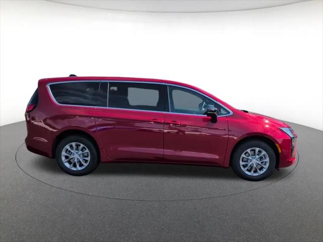 2027 Chrysler Pacifica Select AWD