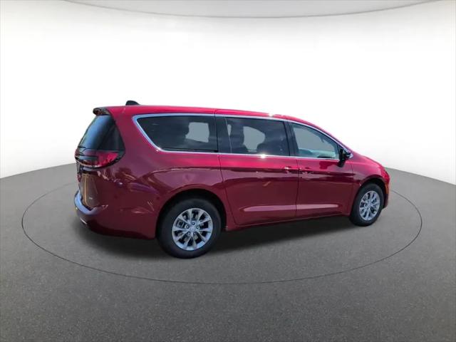 2027 Chrysler Pacifica Select AWD