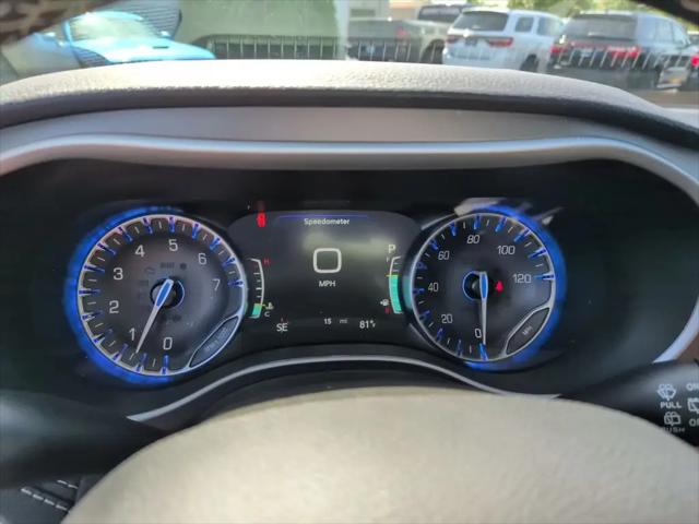 2027 Chrysler Pacifica Select AWD