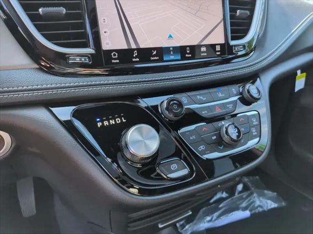 2027 Chrysler Pacifica Select AWD