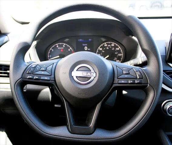 2024 Nissan Altima S FWD