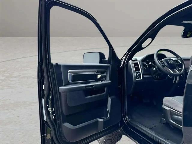 2022 Ram 1500 Classic Warlock Crew Cab 4x4 5'7" Box