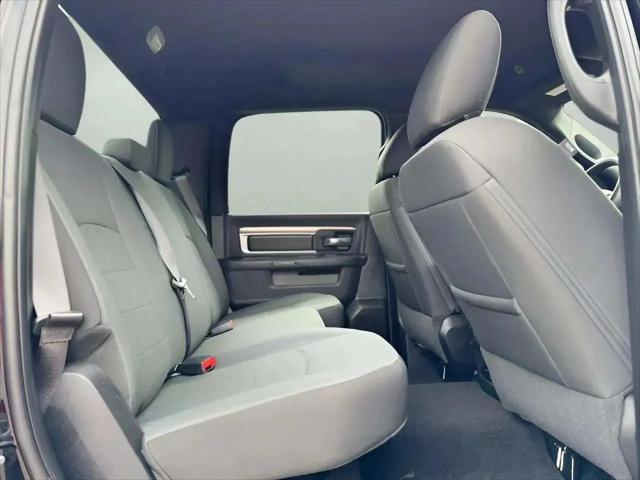 2022 Ram 1500 Classic Warlock Crew Cab 4x4 5'7" Box