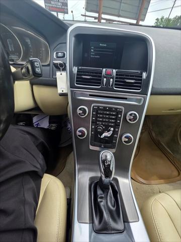2016 Volvo XC60 T5 Drive-E Premier