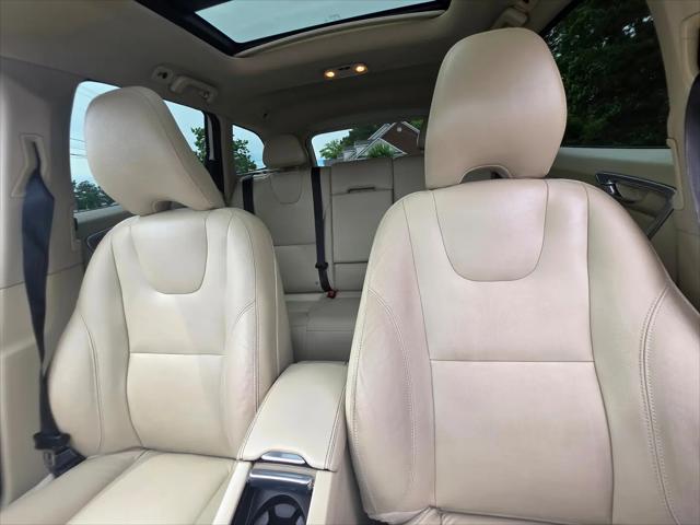 2016 Volvo XC60 T5 Drive-E Premier