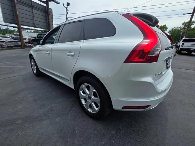 2016 Volvo XC60 T5 Drive-E Premier