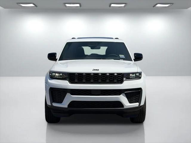 2026 Jeep Grand Cherokee Altitude 4x2