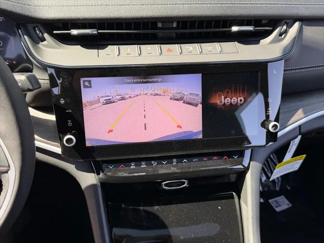 2026 Jeep Grand Cherokee Altitude 4x2