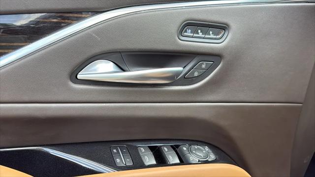 2023 Cadillac Escalade ESV 4WD Sport