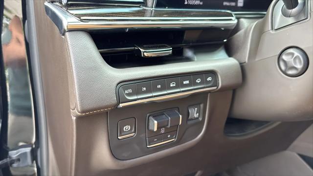 2023 Cadillac Escalade ESV 4WD Sport