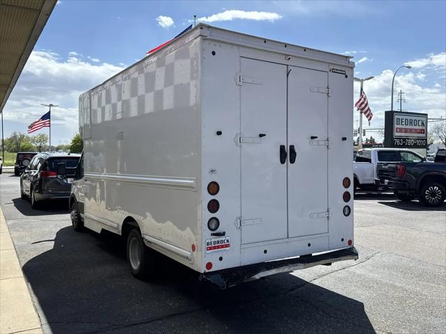 2023 Ford Transit Cutaway T-350