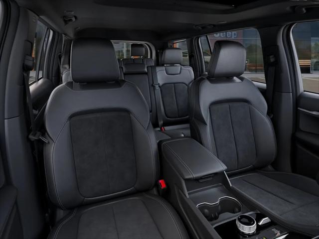 2026 Jeep Grand Cherokee L Altitude 4x4