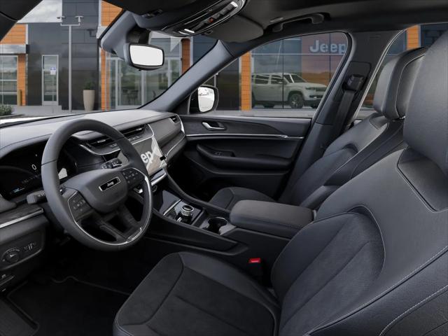 2026 Jeep Grand Cherokee L Altitude 4x4