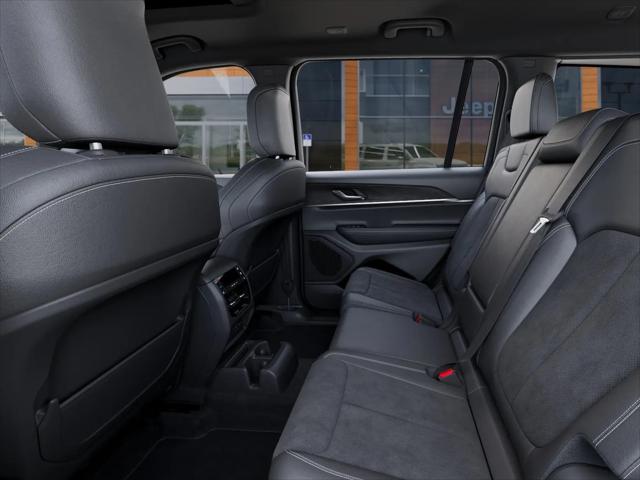 2026 Jeep Grand Cherokee L Altitude 4x4