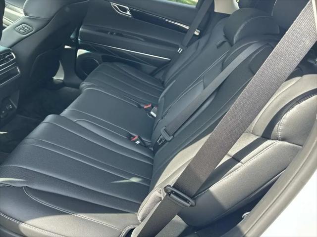 2025 Genesis GV80 2.5T Standard AWD
