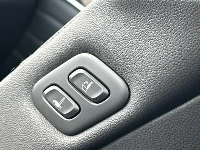2025 Genesis GV80 2.5T Standard AWD