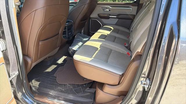 2019 Ram 1500 Laramie Crew Cab 4x4 5'7" Box