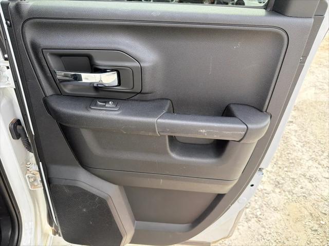 2023 Ram 1500 Classic Warlock Quad Cab 4x4 6'4" Box