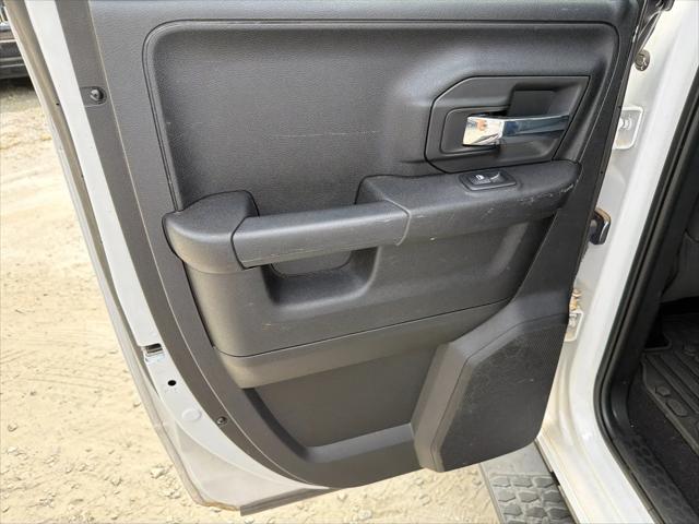 2023 Ram 1500 Classic Warlock Quad Cab 4x4 6'4" Box