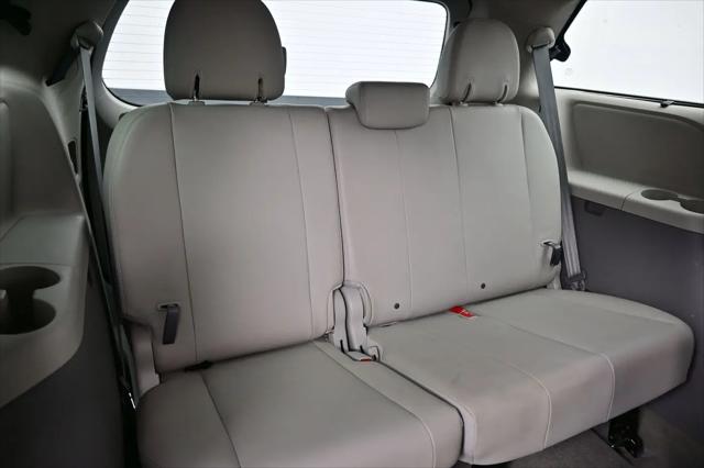 2013 Toyota Sienna XLE 7 Passenger