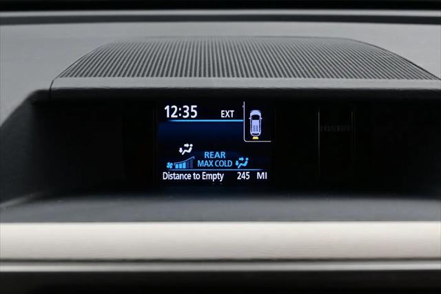 2013 Toyota Sienna XLE 7 Passenger