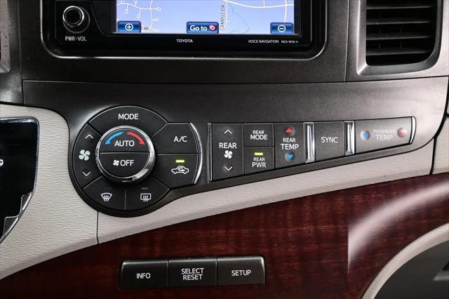 2013 Toyota Sienna XLE 7 Passenger