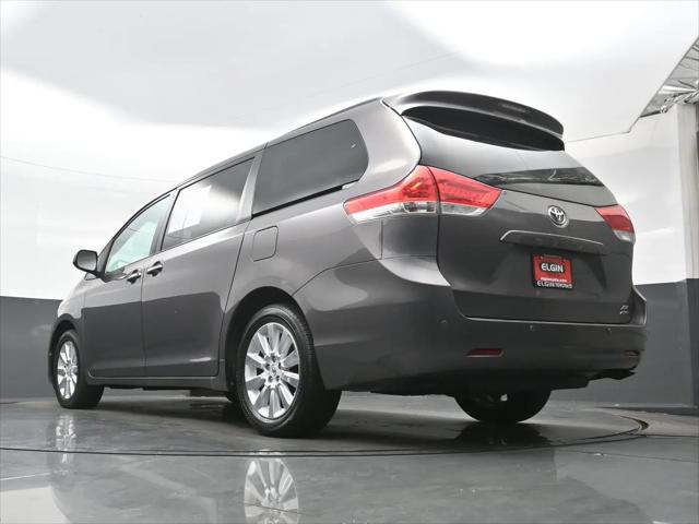 2013 Toyota Sienna XLE 7 Passenger