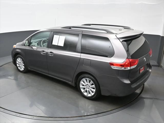 2013 Toyota Sienna XLE 7 Passenger