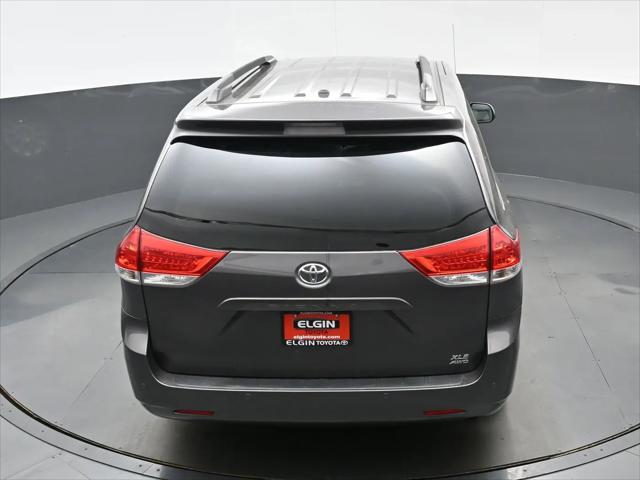 2013 Toyota Sienna XLE 7 Passenger