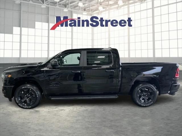 2026 Ram 1500 Express Crew Cab 4x4 5'7" Box