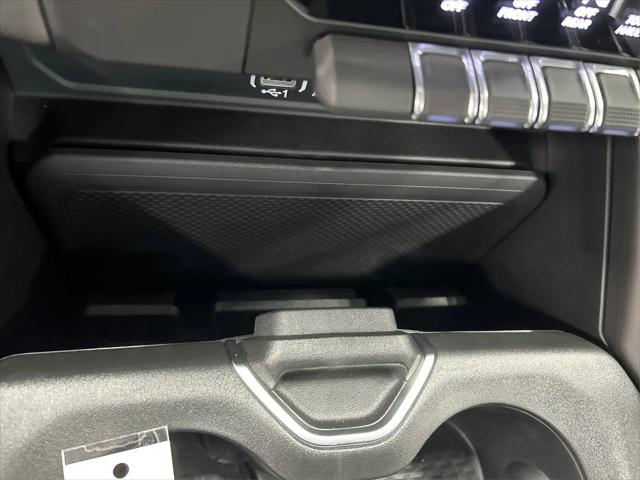 2026 Ram 1500 Express Crew Cab 4x4 5'7" Box
