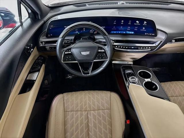 2024 Cadillac iQ Luxury w/1SE