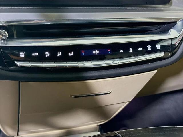 2024 Cadillac iQ Luxury w/1SE