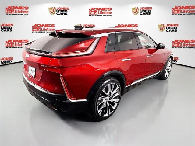 2024 Cadillac iQ Luxury w/1SE